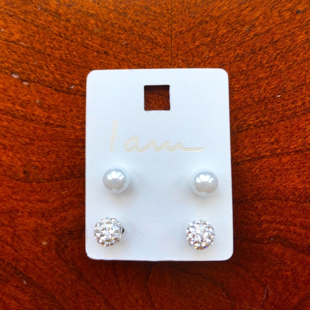 Pearl and diamond/crystal stud earrings